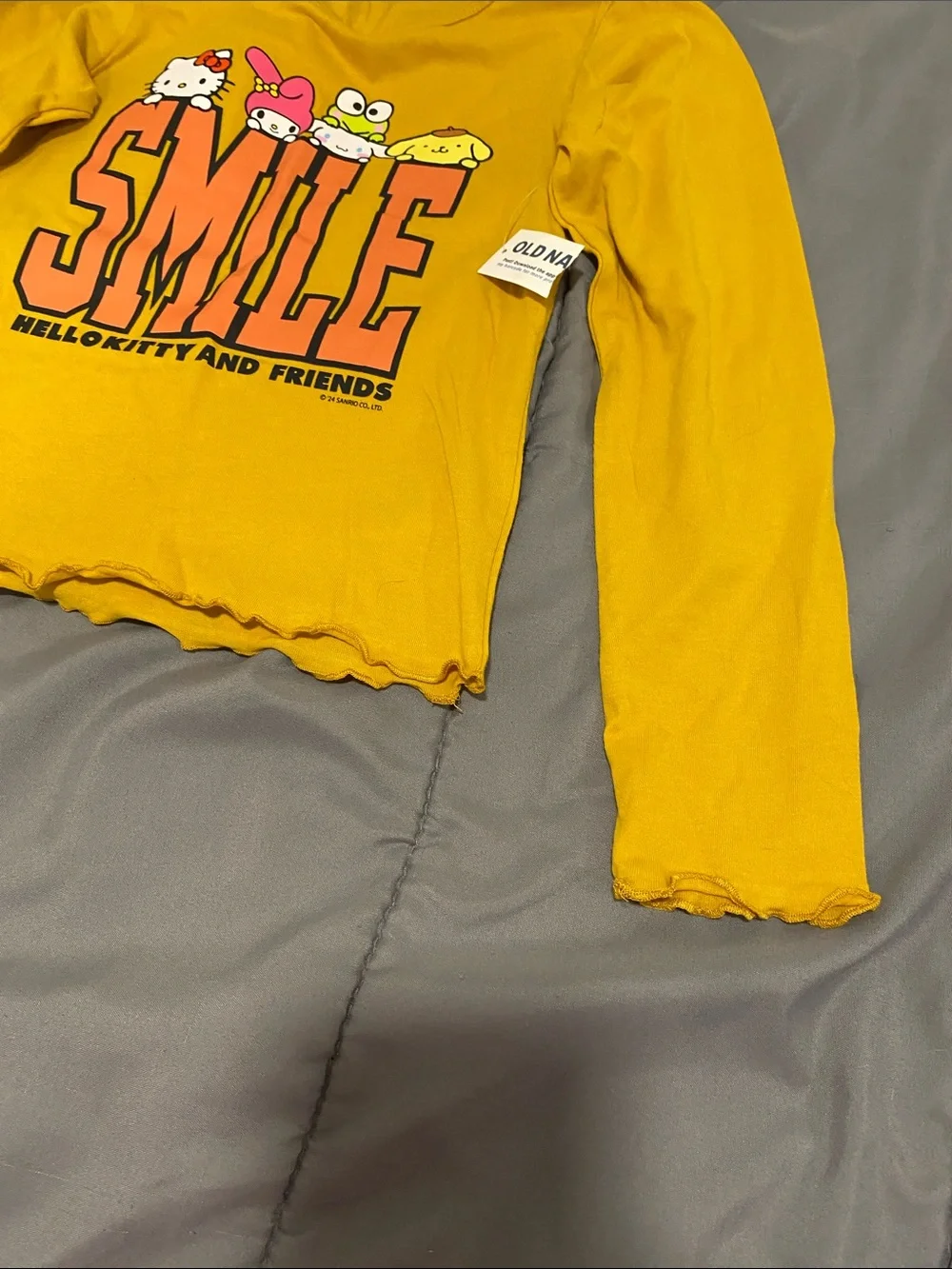 Old Navy smile sleeve